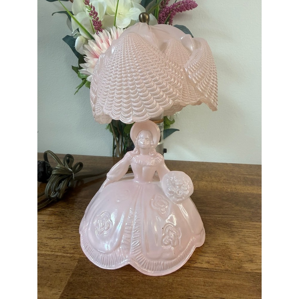 Vintage LE Smith Pink Lady Southern Belle Glass Lamp Shell Shade Art Deco Decor